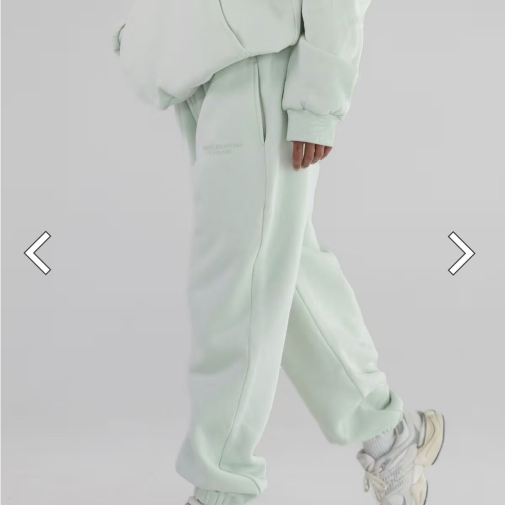 Casual Mint Green Sweatpants - Women's Relaxed Fit